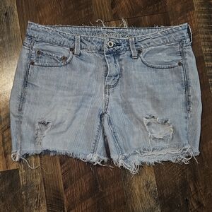 American Eagle women's shorts 6 long